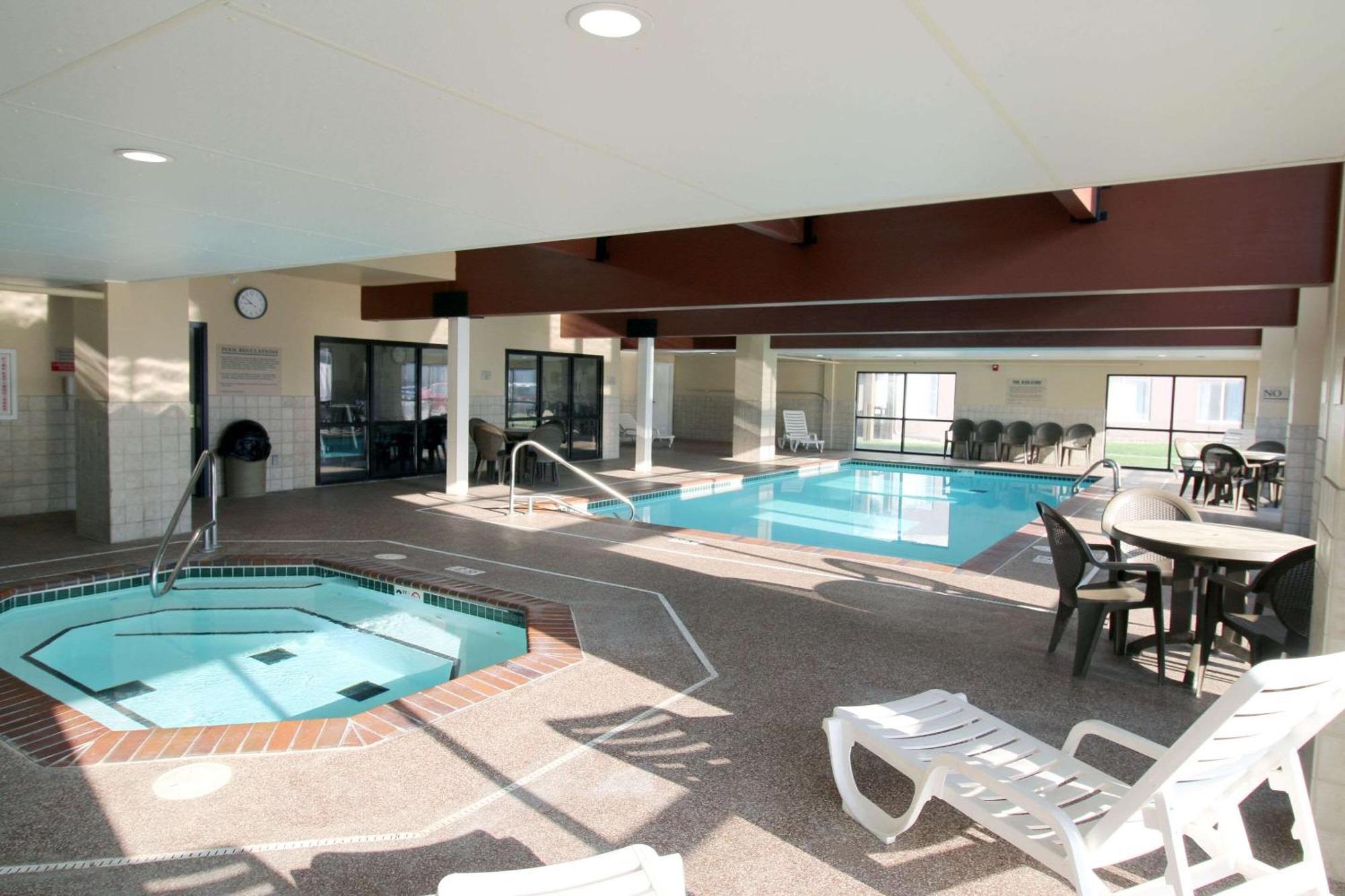 Country Inn & Suites By Radisson, Council Bluffs, Ia Eksteriør bilde